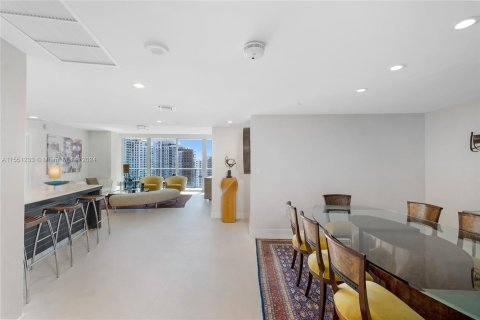 Copropriété à vendre à Miami, Floride: 2 chambres, 139.35 m2 № 1071849 - photo 4