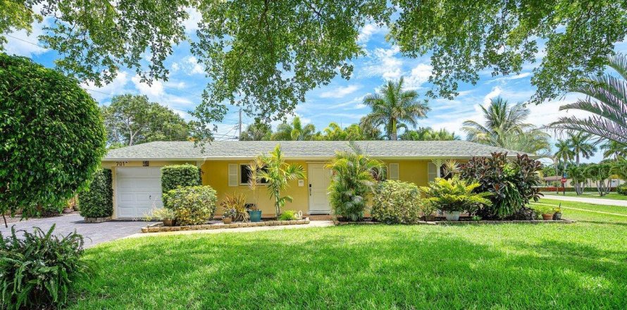 House in North Palm Beach, Florida 3 bedrooms, 103.86 sq.m. № 1227018