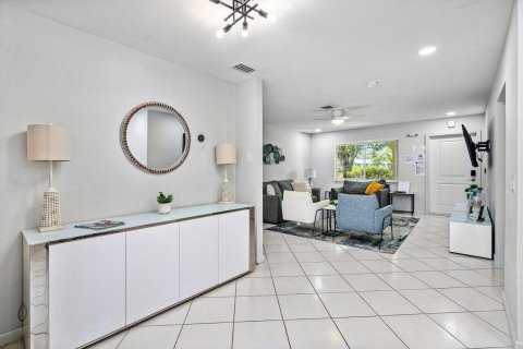 Casa en venta en North Palm Beach, Florida, 3 dormitorios, 103.86 m2 № 1227018 - foto 9