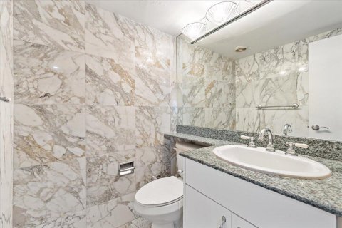 Copropriété à vendre à Fort Lauderdale, Floride: 1 chambre, 98.48 m2 № 1225935 - photo 26