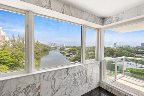 Copropriété à vendre à Fort Lauderdale, Floride: 1 chambre, 98.48 m2 № 1225935 - photo 22