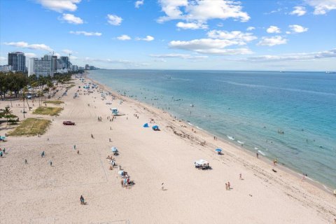 Condo in Fort Lauderdale, Florida, 1 bedroom  № 1225935 - photo 4