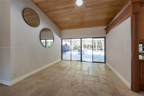 Villa ou maison à vendre à Weston, Floride: 5 chambres, 455.41 m2 № 1024054 - photo 10