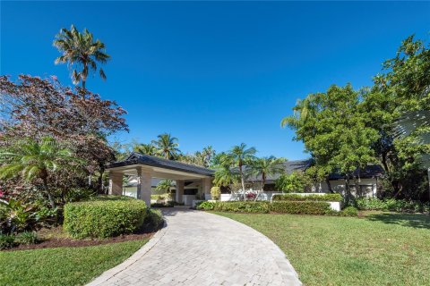 Villa ou maison à vendre à Weston, Floride: 5 chambres, 455.41 m2 № 1024054 - photo 4