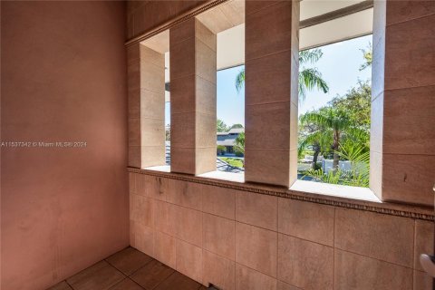 Villa ou maison à vendre à Weston, Floride: 5 chambres, 455.41 m2 № 1024054 - photo 23