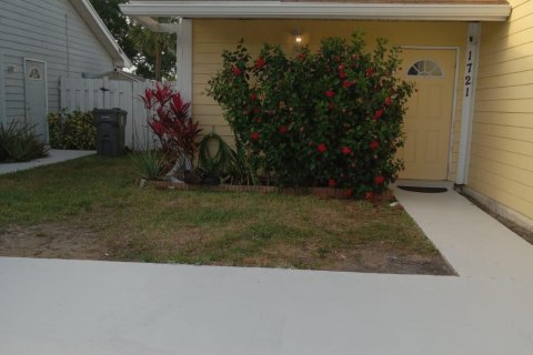 Townhouse in West Palm Beach, Florida 1 bedroom, 63.17 sq.m. № 1056834 - photo 14