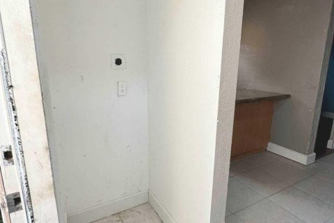 Adosado en venta en West Palm Beach, Florida, 1 dormitorio, 63.17 m2 № 1056834 - foto 12