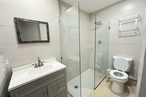 Adosado en venta en West Palm Beach, Florida, 1 dormitorio, 63.17 m2 № 1056834 - foto 7