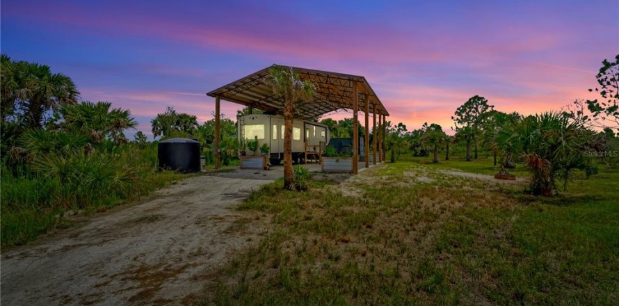 Terreno en Punta Gorda, Florida № 1340764