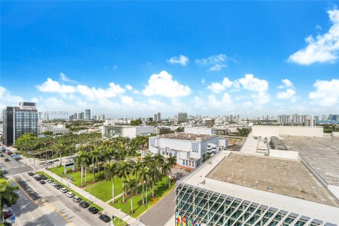 Condominio en venta en Miami Beach, Florida, 2 dormitorios, 89.19 m2 № 1225072 - foto 13