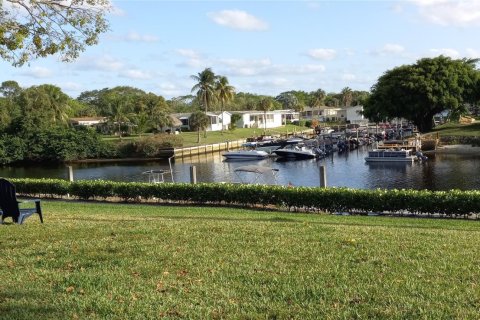 Copropriété à vendre à Boca Raton, Floride: 2 chambres, 122.91 m2 № 1073860 - photo 29