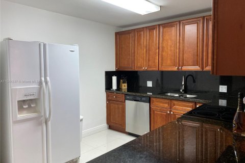 Copropriété à vendre à Aventura, Floride: 1 chambre, 99.03 m2 № 1047311 - photo 11