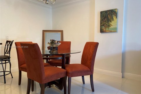 Condo in Aventura, Florida, 1 bedroom  № 1047311 - photo 3