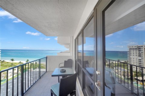 Condo in Lauderdale-by-the-Sea, Florida, 2 bedrooms  № 1029770 - photo 15