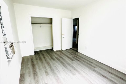 Immobilier commercial à vendre à Miami, Floride: 123.1 m2 № 1370564 - photo 17