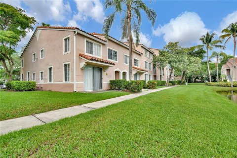 Condominio en venta en Miramar, Florida, 2 dormitorios, 75.9 m2 № 1370561 - foto 28