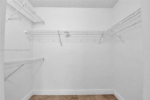 Condo in Miramar, Florida, 2 bedrooms  № 1370561 - photo 17