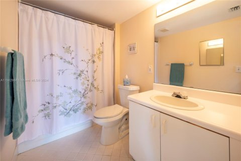 Condominio en venta en Pembroke Pines, Florida, 2 dormitorios, 97.73 m2 № 1050382 - foto 8
