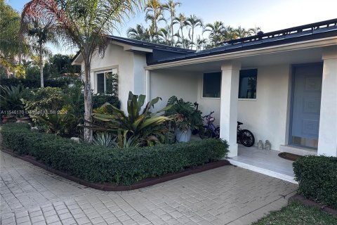 Villa ou maison à vendre à North Miami, Floride: 4 chambres, 216.83 m2 № 1050423 - photo 3