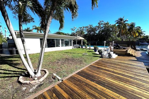 Villa ou maison à vendre à North Miami, Floride: 4 chambres, 216.83 m2 № 1050423 - photo 28