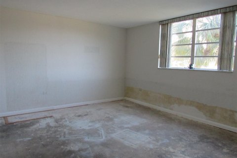 Copropriété à vendre à Miami, Floride: 2 chambres, 139.45 m2 № 1077058 - photo 2