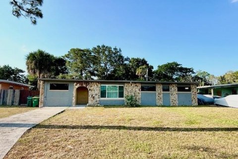 Villa ou maison à vendre à Cocoa, Floride: 4 chambres, 233.37 m2 № 1371009 - photo 1