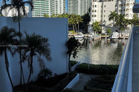 Condominio en venta en Aventura, Florida, 3 dormitorios, 148.64 m2 № 1234626 - foto 26