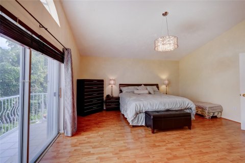Casa en venta en Doral, Florida, 3 dormitorios, 241.17 m2 № 1070025 - foto 24