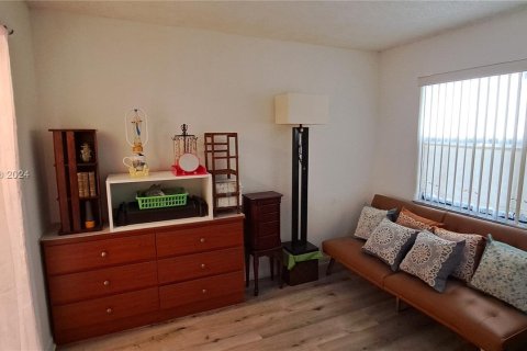Condominio en venta en Sunrise, Florida, 2 dormitorios, 73.39 m2 № 1070022 - foto 10