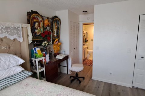Condominio en venta en Sunrise, Florida, 2 dormitorios, 73.39 m2 № 1070022 - foto 9
