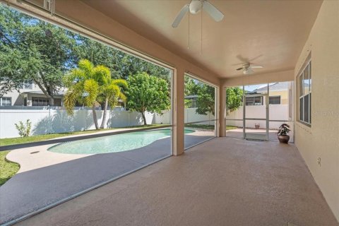 Villa ou maison à vendre à Punta Gorda, Floride: 5 chambres, 309.09 m2 № 1170200 - photo 6