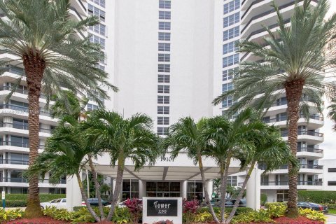 Condominio en venta en Aventura, Florida, 3 dormitorios, 157.38 m2 № 1410753 - foto 30