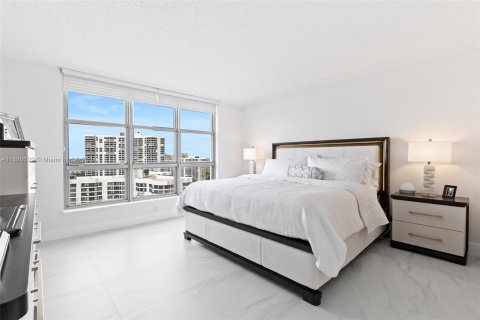 Condominio en venta en Aventura, Florida, 3 dormitorios, 157.38 m2 № 1410753 - foto 18