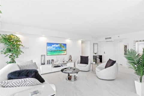 Condominio en venta en Aventura, Florida, 3 dormitorios, 157.38 m2 № 1410753 - foto 11