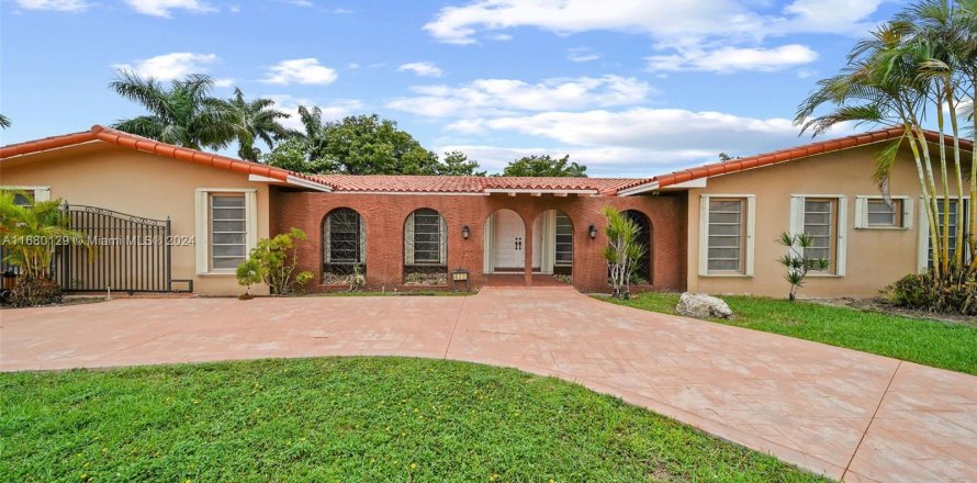 Casa en Miami, Florida 3 dormitorios, 429.95 m2 № 1410705