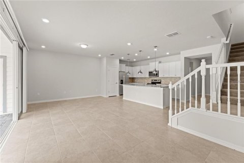 Touwnhouse à vendre à Davenport, Floride: 5 chambres, 212.1 m2 № 1028236 - photo 6