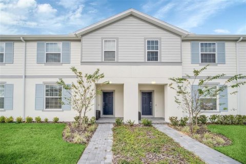 Touwnhouse à vendre à Davenport, Floride: 5 chambres, 212.1 m2 № 1028236 - photo 1