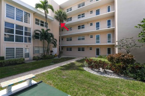 Condo in Pompano Beach, Florida, 2 bedrooms  № 1040504 - photo 8