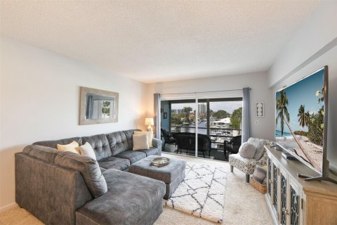 Copropriété à vendre à Pompano Beach, Floride: 2 chambres, 79.9 m2 № 1040504 - photo 1