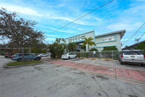 Condominio en venta en Miami Beach, Florida, 3 dormitorios, 103.12 m2 № 1240618 - foto 29