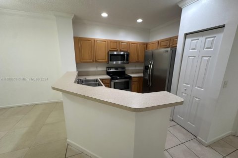 Townhouse in West Palm Beach, Florida 3 bedrooms, 132.57 sq.m. № 1357091 - photo 11