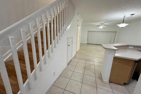 Townhouse in West Palm Beach, Florida 3 bedrooms, 132.57 sq.m. № 1357091 - photo 22