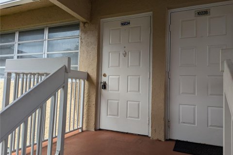 Condo in Coral Springs, Florida, 2 bedrooms  № 1357041 - photo 18