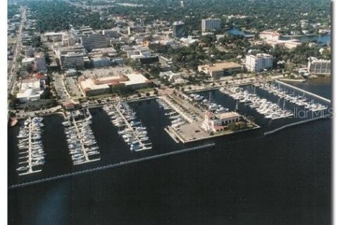 Condo in Bradenton, Florida, 2 bedrooms  № 1379206 - photo 11