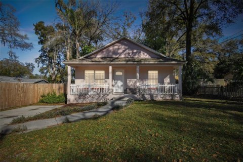 House in Tampa, Florida 3 bedrooms, 102.38 sq.m. № 1379204 - photo 6