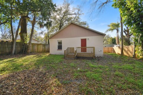 House in Tampa, Florida 3 bedrooms, 102.38 sq.m. № 1379204 - photo 10