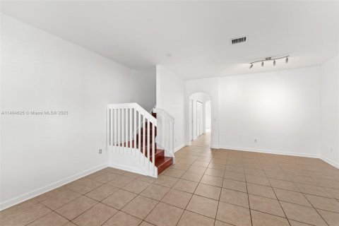 Adosado en venta en Miramar, Florida, 3 dormitorios, 134.71 m2 № 1033069 - foto 4