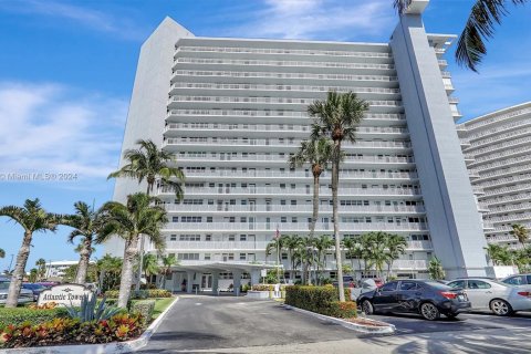 Condo in Fort Lauderdale, Florida, 1 bedroom  № 1209565 - photo 2