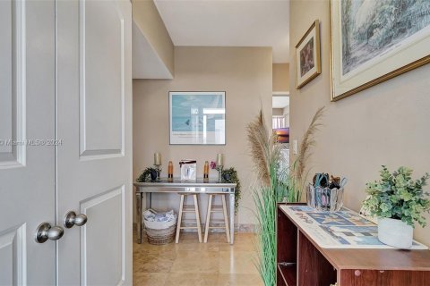 Copropriété à vendre à Fort Lauderdale, Floride: 1 chambre, 74.79 m2 № 1209565 - photo 5