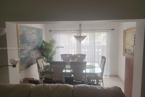 Condominio en venta en Miami, Florida, 2 dormitorios, 92.9 m2 № 1357200 - foto 4